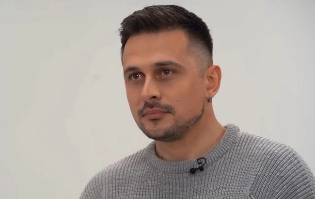 "Потери людей я чувствую, как свои": история рэпера Хаса в музее "Голоса мирных" Фонда Ахметова